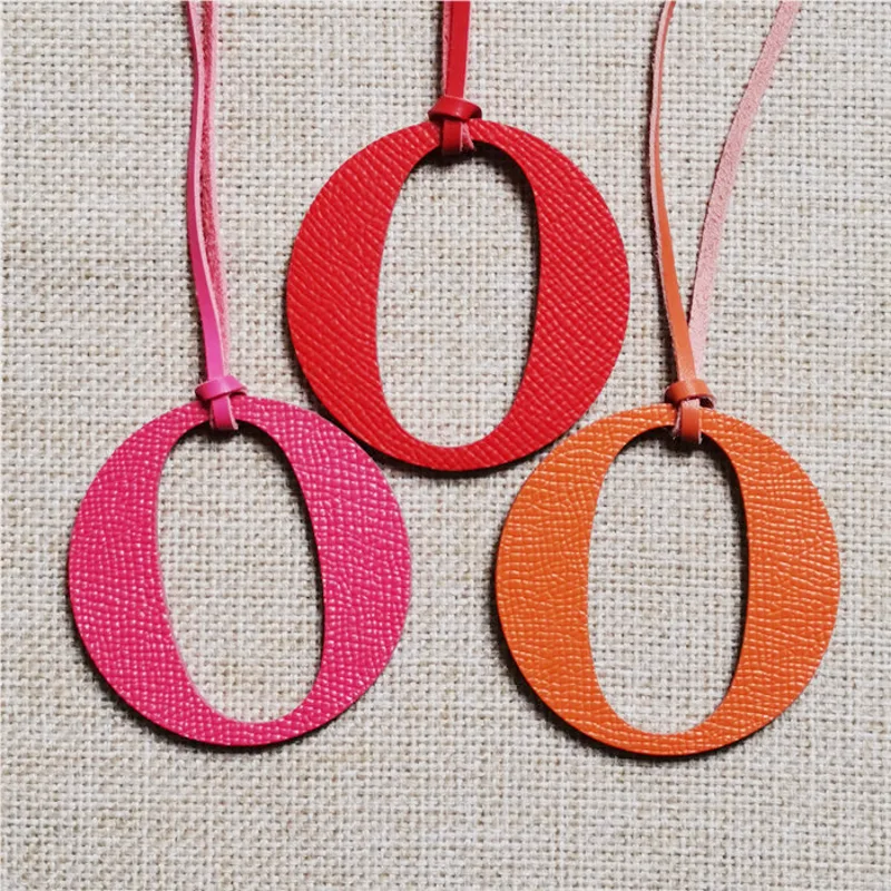 Women Accessories Name In English - Letra em inglês o alfabeto couro