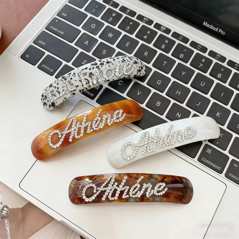 Presilha de Cabelo Personaliza - Women Accessories Name In English avaliação e preço